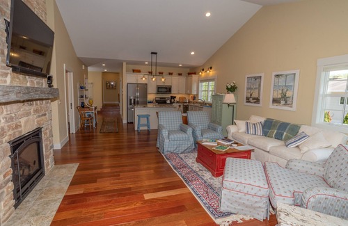 Fish Creek House | New home sleeps 10 downtown Fish Creek!