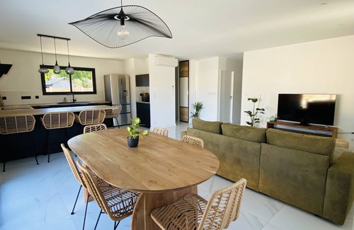 Grayan-Et-L'Hopital House | New house near Soulac s/Sea, Private Pool with Pétanque Field!