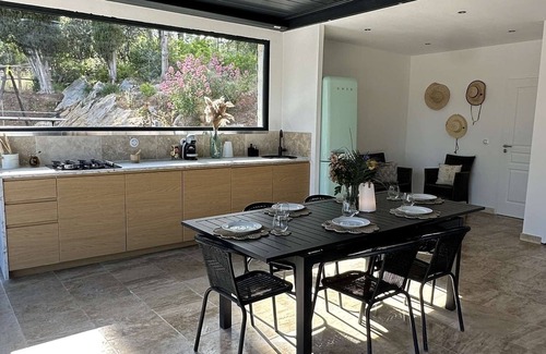 Bouc-Bel-Air House | New Housing with Pool & Garden - Ideal for Families or Friends