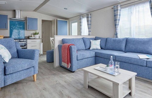 New Forest District House | New in 2020 - 12ft wide caravan with one double, two twin.
