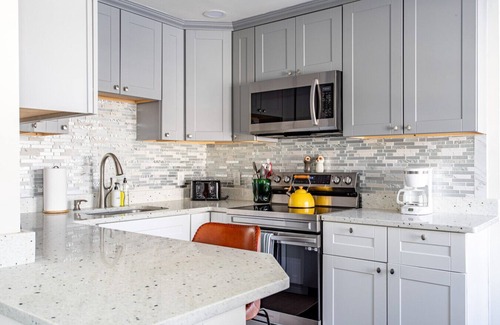 Livingston Manor House | NEW: In-town home w/fire-pit in Livingston Manor