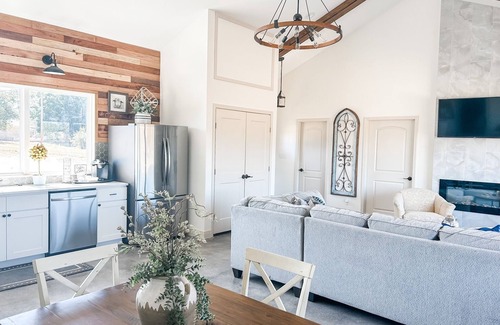 Bismarck House | NEW J&K's House #1 just mins from DeGray Lake!