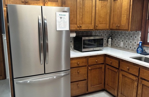 Wichita House | NEW Kitchen & Baths-Pool-Fire Pit-Hot Tub-Game Room-King Beds-Safe Neighborhood