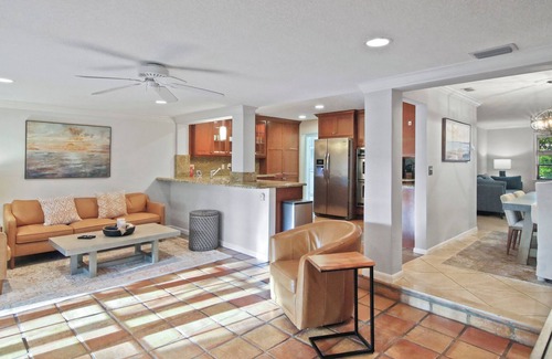 Lake Ida Shores House | *New* Lake Ida Oasis | Hot Tub & Tiki Bar