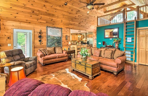 Hayesville Cabin | NEW! Lakefront Hayesville, Nantahala Forest Cabin!