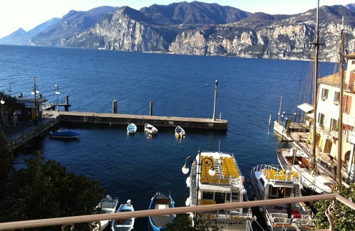 Malcesine Apartment | New large apartment directly on the lake