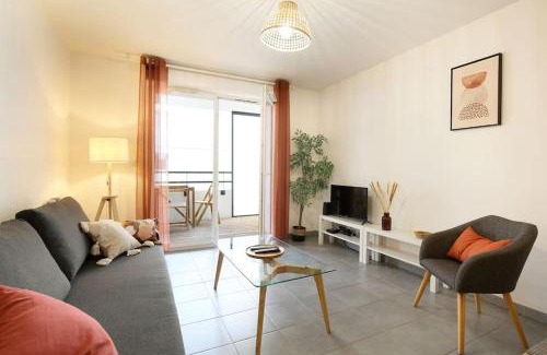 Fontaine Lestang-Bagatelle-Papus-Tabar-Bordelongue Apartment | NEW-Le Patio St Cyprien - Parking - Terrasse - Netflix