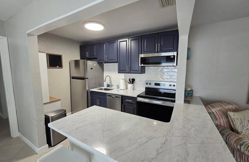 Sarasota Cottage | NEW.Lido Key Cottage