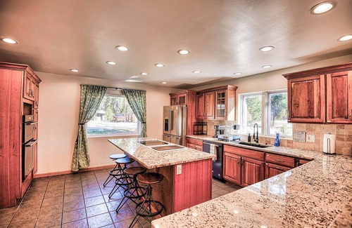 Leadville House | New Listing! 4BR - Hot Tub - Pets OK!