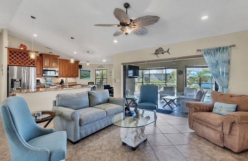South Gulf Cove House | New Listing! Charlotte Harbor Area Resort, 120mi to Disney & 134mi to Universal - GRH570351