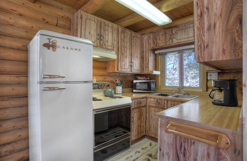 Rio Vista Estates House | New Listing! Cozy Cabin - 1,000 feet Rio Grande River Access/Fish/Golf/Ski