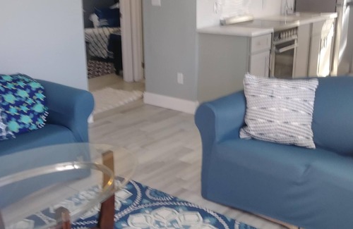 Wildwood Cottage | New Listing! Crashing Seaglass Contemporary 2 Br/1 Ba Beauty!