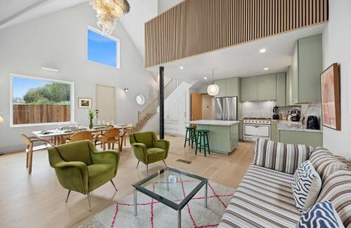 Sunset Junction House | New Listing Hillside Villa by Colby & Conrad