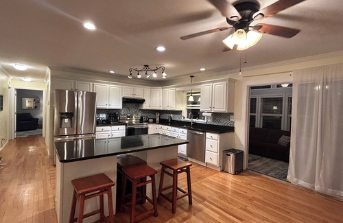 Warrensburg House | NEW Listing! INDOOR Pool~Spacious home~Ski Oasis~Minutes to Lake George Beach
