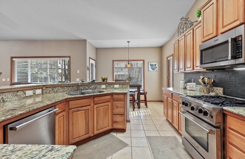 Clarksville House | New Listing! Minutes to Marina & Beach | 8 Miles to CDA | Great Outdoor Space