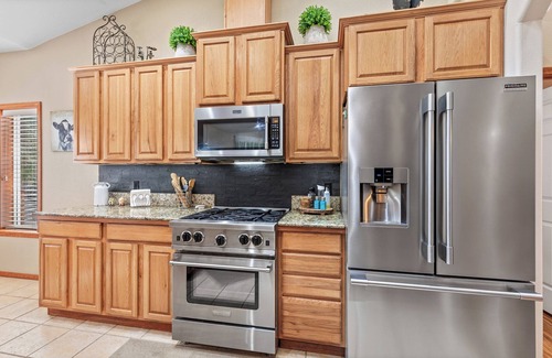 Clarksville House | New Listing! Minutes to Marina & Beach | 8 Miles to CDA | Great Outdoor Space