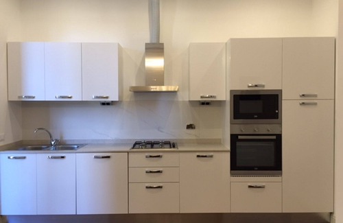 Santa Maria Novella Apartment | NEW Listing, Montebello Courtyard Luxury Apt 2 bdm/2 bath w/balcony