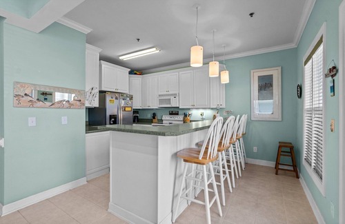 Ocean Isle Beach Condo | NEW LISTING- Never Rented Before!- 200 ft to beach- ocean front pool club