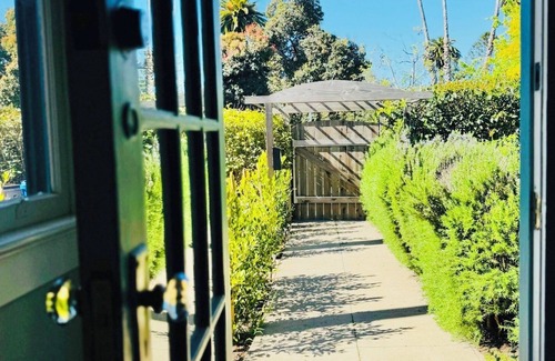 Upper East Condo | New Listing: Park View Best Location Downtown Santa Barbara
