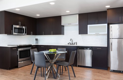 Walnut Creek Apartment | *New Listing* Quiet, Clean Apt with WFH Space | Resort Pool