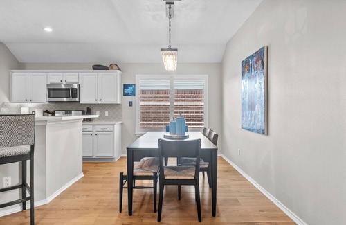 Tomball House | NEW LISTING - Refined Comfort Meets Pet-friendly Backyard Serenity