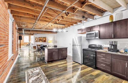 Detroit Apartment | NEW LISTING! Stylish Chic Retreat at Lafayette Lofts by RedAwning