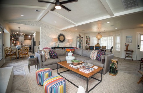 Norman House | - NEW LISTING - The Pickard at OU - a LUXURY family entertaining retreat!
