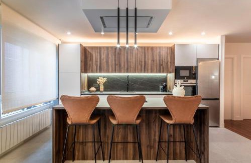 Uribarri Apartment | New! Lovely 4-Bedroom Loft in Bilbao