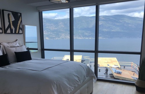 McKinley Condo | *NEW* Luxe Lakeview at McKinley Beach, Kelowna, BC