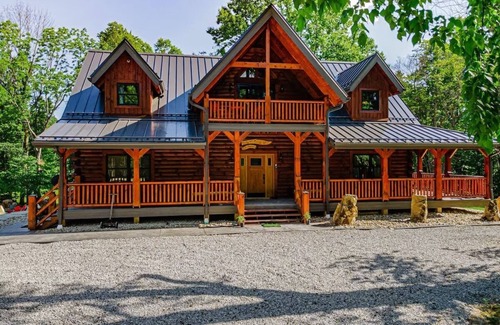 South Bloomingville Cabin | New luxurious Cabin, 10 min away from old man cave