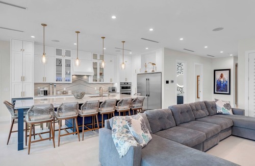 Marathon House | New!Luxurious & spacious waterfront 4 bedroom house in Marathon with endless fun