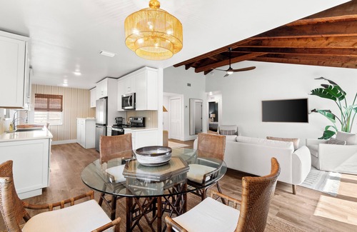 Delray Beach Villa | New Luxury 2-bedroom villa, .6 miles to the Atlantic Ocean in Delray Beach