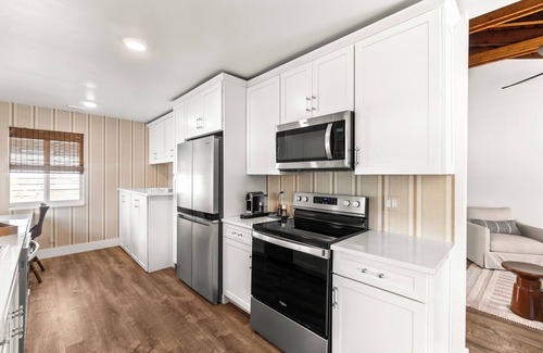 Delray Beach Villa | New Luxury 2-bedroom villa, .6 miles to the Atlantic Ocean in Delray Beach