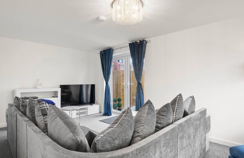 Lowestoft House | New Luxury 3 bed house in Oulton Broad Lowestoft