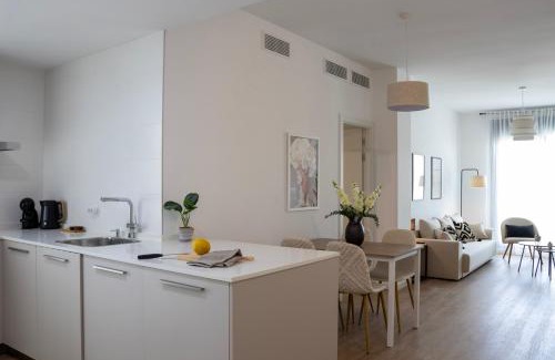 Tomares Apartment | NEW! Luxury 3BR apartment with POOL & FREE parking