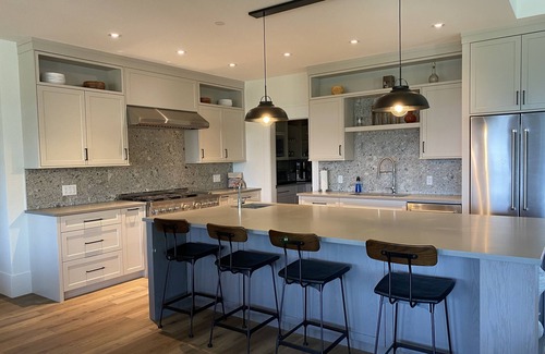 Silver Star Mountain House | New Luxury Home Exceptional Location Close to Village Ski In/Out