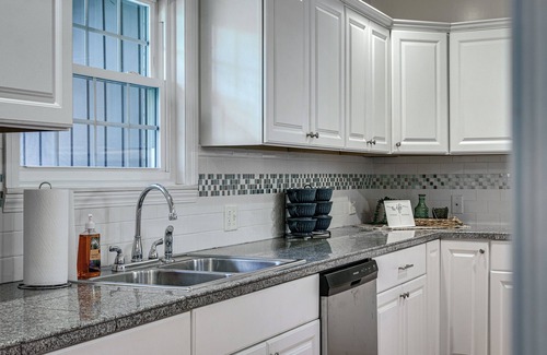 South Bend House | NEW! Luxury Home w/Patio & Game Room @ Notre Dame