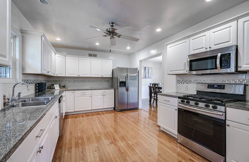 South Bend House | NEW! Luxury Home w/Patio & Game Room @ Notre Dame