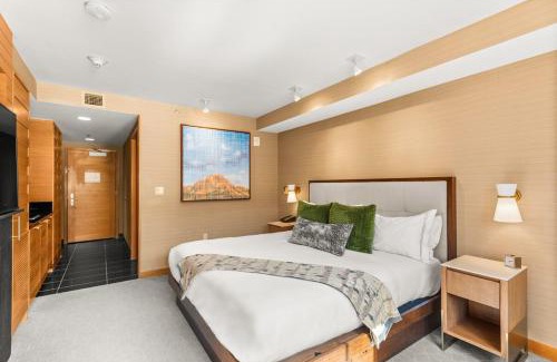 Snowmass Village Apartment | New! Luxury Resort Ski In Ski Out Studio