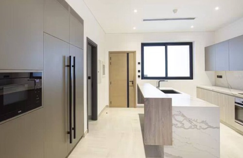 Jumeirah Village Villa | New Luxury Villa In Dubai