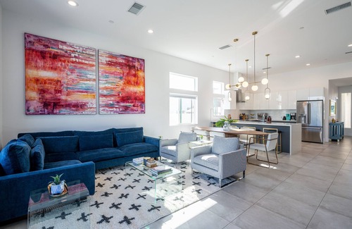 Desert Hot Springs House | New! Modern 4B/3B | Hot Tub, Pool | 2 King suites | EV charger