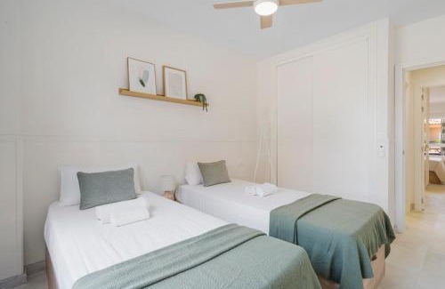 Mijas Apartment | New modern apartment, 2BR, pool, Flores del Golf