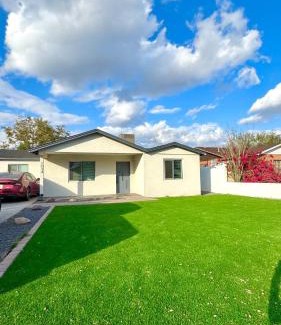 Camelback East House | New modern centralized and lux home in Phoenix