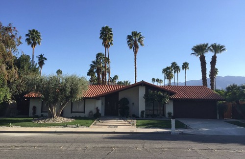 Sonora Sunrise House | New, Modern, Family Friendly Palm Springs Oasis of Luxury!