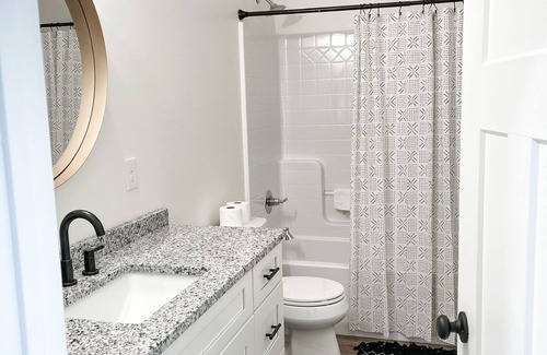 Grottoes House | New modern ranch house in adorable small town