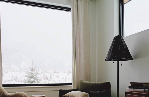 Gallatin Gateway House | New Modern Residence w/ Hot Tub @ Aspects Big Sky