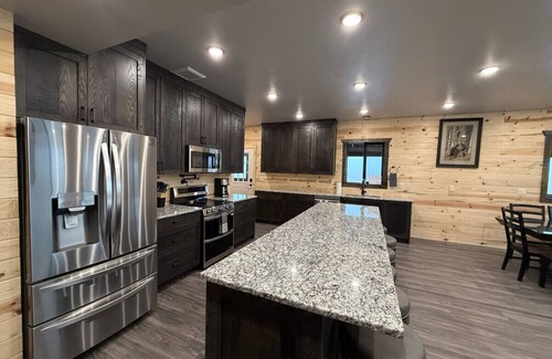 Island Park House | NEW! Near Yellowstone, Indoor Pickleball & 2 Hot Tubs - The Last Resort