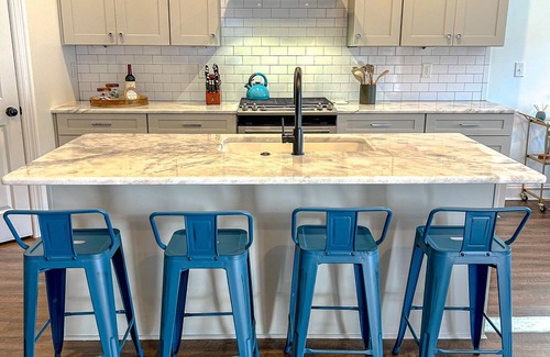 Auburn House | New! No Dawgs- Full 3-bedroom house minutes to campus