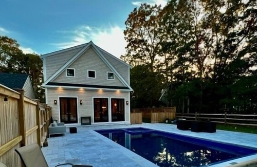 Oak Bluffs House | New OB Walk to Town 4BR House with Heated Saltwater Pool & Spa