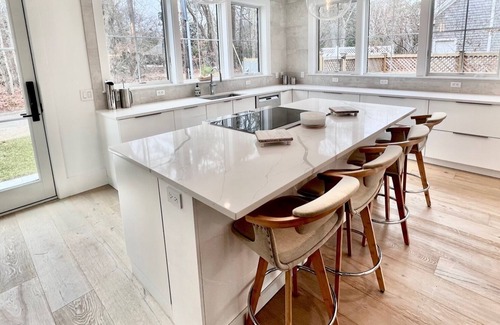Oak Bluffs House | New OB Walk to Town 4BR House with Heated Saltwater Pool & Spa